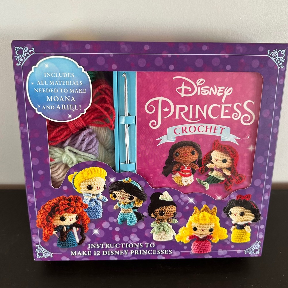 NEW Disney Princess Crochet Kit Thunder Bay Press 12 Patterns Ariel Moana Book